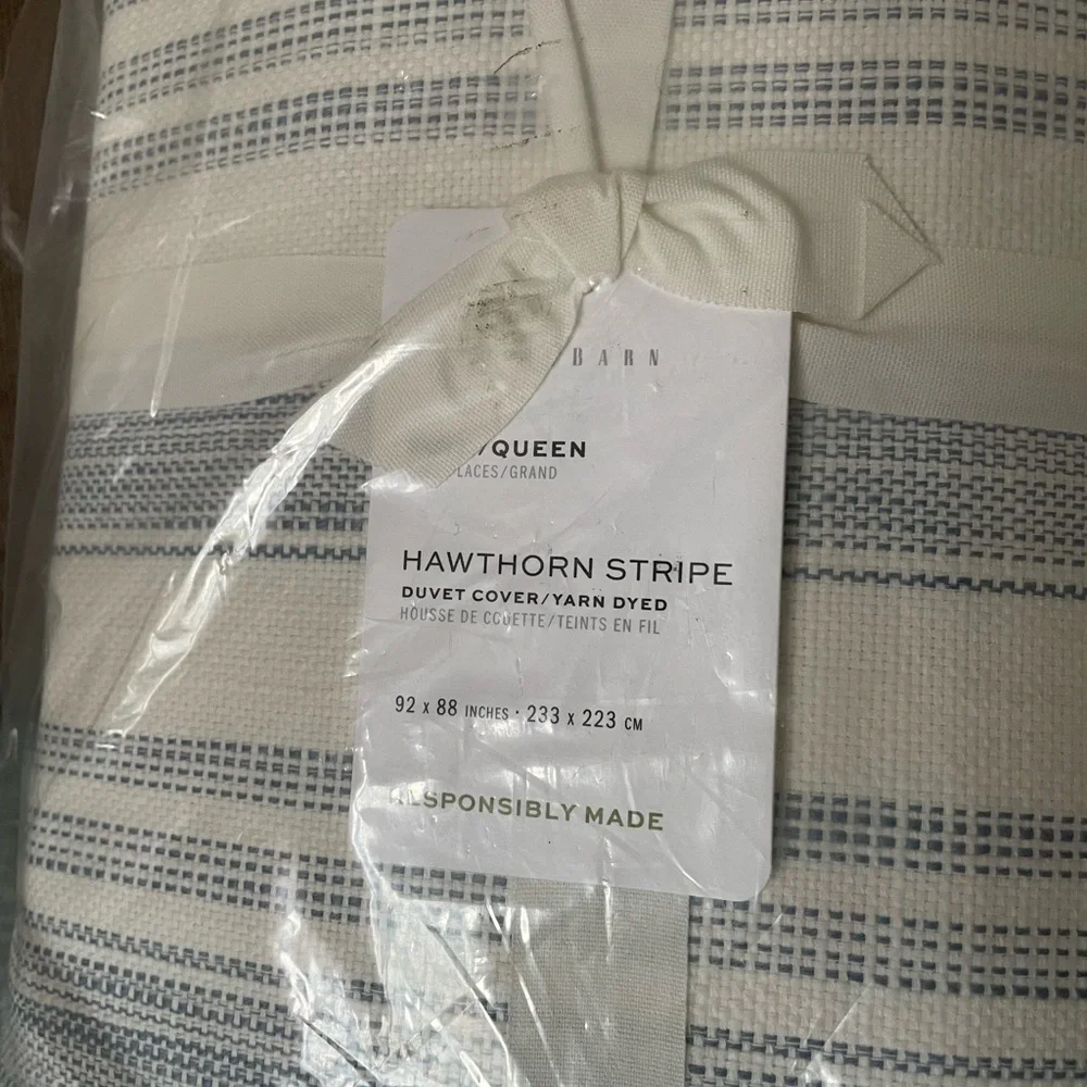 NWT Pottery Barn Hawthorn Striped Duvet Cover, Blue and White - Picture 6 of 7